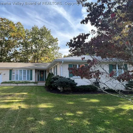 Image 8 - 31 Oakwood Drive, Madison, WV 25130, USA - House for sale
