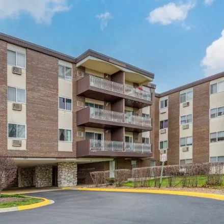 Buy this 1 bed condo on unnamed road in Lombard, IL 60148