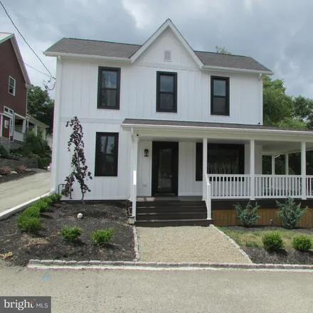 Buy this 2 bed house on 321 East Church Street in Ligonier, PA 15658