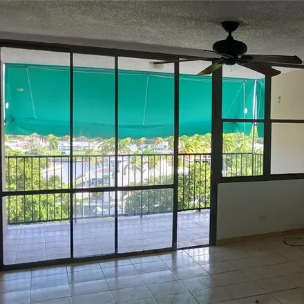 Image 4 - Av. Galicia & C. 122, Avenida Galicia, Carolina, PR 00982, USA - Apartment for rent