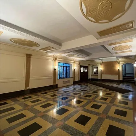 Image 5 - Stephen Hall Apartments, 35-40 82nd Street, New York, NY 11372, USA - Apartment for sale