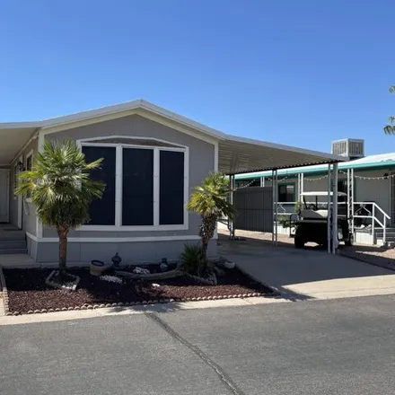 Buy this studio apartment on 295 North Mountain Road in Maricopa County, AZ 85120