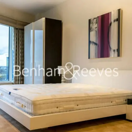 Rent this 1 bed apartment on The Boulevard in London, SW6 2UB