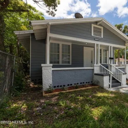 Buy this 4 bed house on 350 W 25th St in Jacksonville, Florida