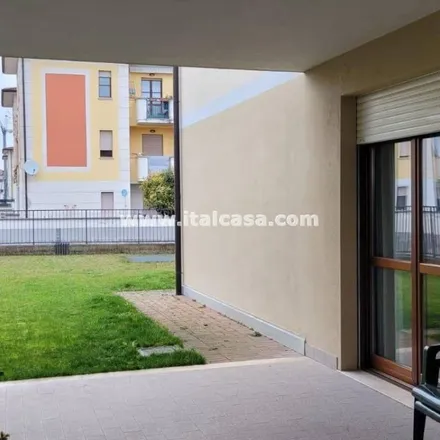 Image 3 - Via Verona, 46100 Mantua Mantua, Italy - Apartment for rent