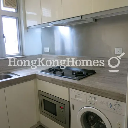 Image 5 - China, Hong Kong, Kowloon, Tai Kok Tsui, Chun Wing Street, Tower 2 - Apartment for rent