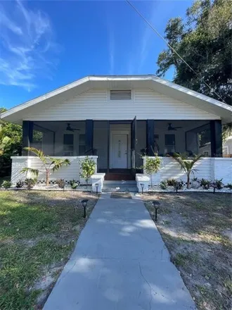 Buy this 3 bed house on 1758 10th Avenue West in Bradenton, FL 34205