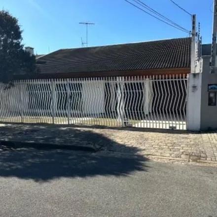 Buy this 5 bed house on Praça Heitor Villa-Lobos in Jardim Social, Curitiba - PR