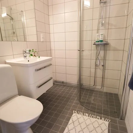 Rent this 2 bed apartment on de Beschevägen 8 in 612 30 Finspång, Sweden