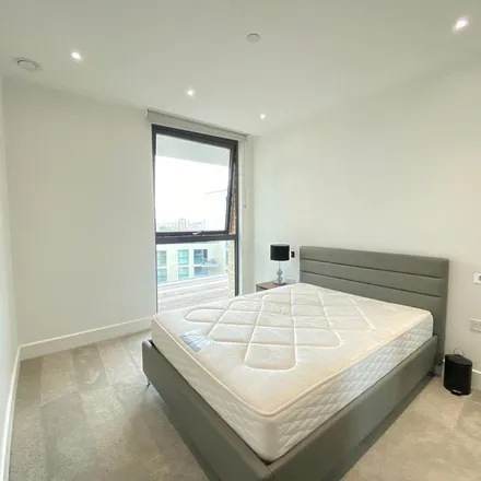 Image 5 - Georgette Apartments, Stepney Way, St. George in the East, London, E1 2EN, United Kingdom - Apartment for rent