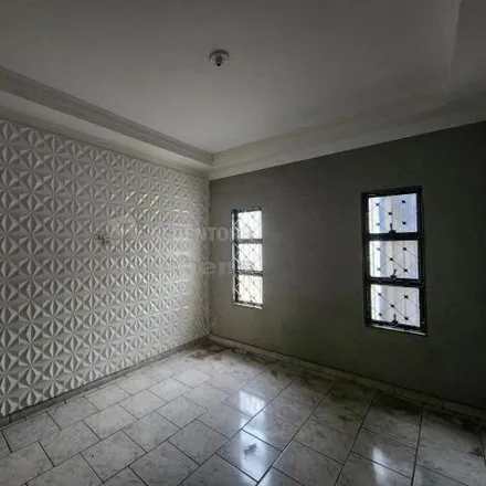 Rent this 2 bed house on Rua José Calil Faical in Jardim São Marco, São José do Rio Preto - SP