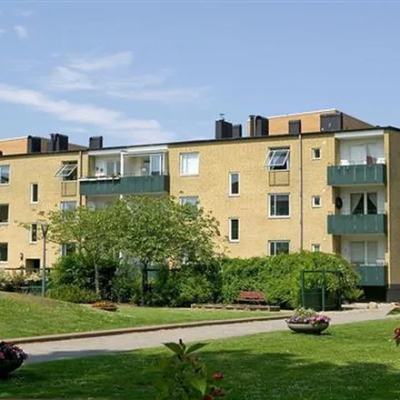 Rent this 3 bed apartment on Sörbäcksgatan 5 in 216 25 Malmo, Sweden