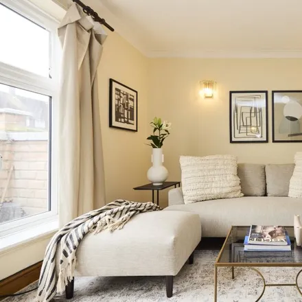 Rent this 4 bed apartment on 10 Corfield Road in London, N21 1SF