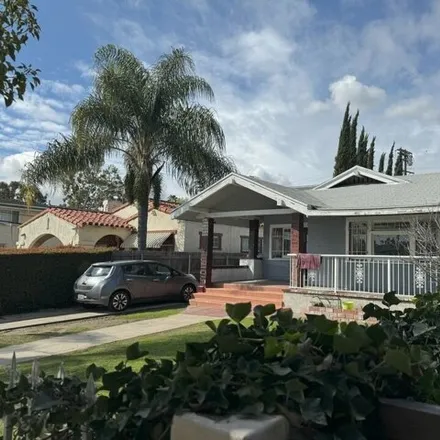Image 2 - 247 North Kingsley Drive, Los Angeles, CA 90004, USA - House for sale