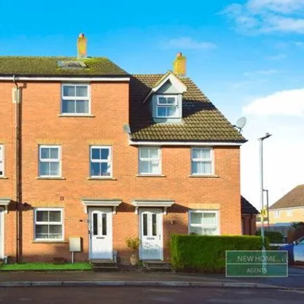 Buy this 4 bed townhouse on 8 Lochem Road in Devizes, SN10 2GE