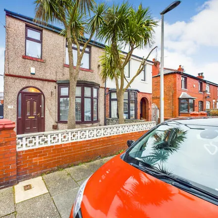 Buy this 3 bed duplex on Ilford Road in Blackpool, FY4 4EY