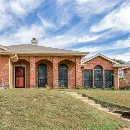 Image 2 - 1099 Fairview Court, Mesquite, TX 75181, USA - House for sale