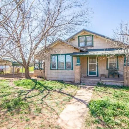 Buy this 3 bed house on 15th Street in Ralls, TX 79357