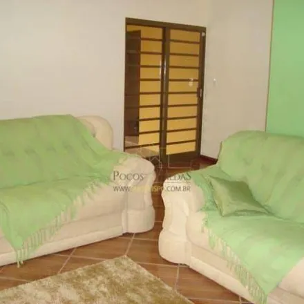 Buy this 3 bed house on Rua Maria M. Souza in Vespasiano - MG, 33202-690