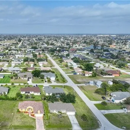 Image 3 - 2920 Southwest 8th Place, Cape Coral, FL 33914, USA - House for sale