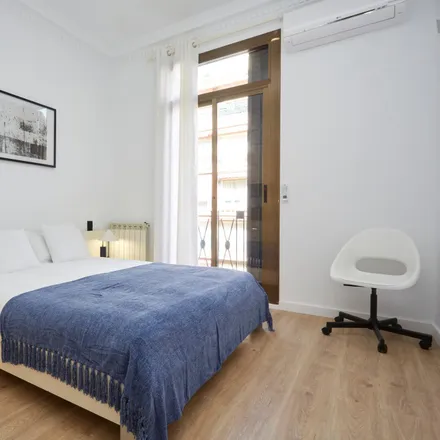Rent this 3 bed apartment on Carrer de Còrsega in 39, 08001 Barcelona