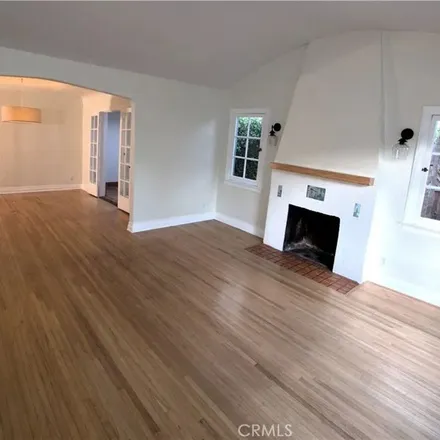 Rent this 3 bed apartment on 246 5th Avenue in Los Angeles, CA 90291