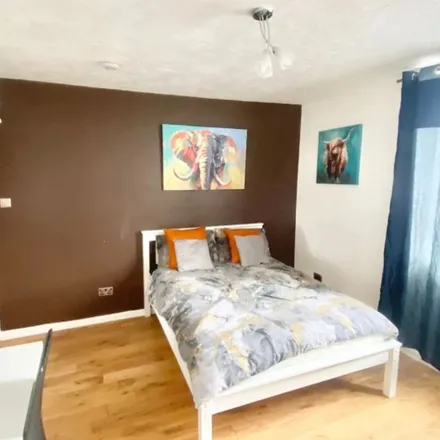 Rent this 1 bed apartment on Parkleigh Road in London, SW19 3BU