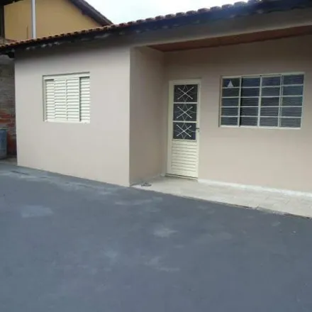 Rent this 2 bed house on Casa de Carnes Rafael Costa in Rua Doutor Fernando Costa, Centro