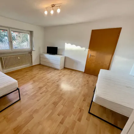 Rent this 3 bed apartment on Harald-Hamberg-Straße 5 in 97422 Schweinfurt, Germany