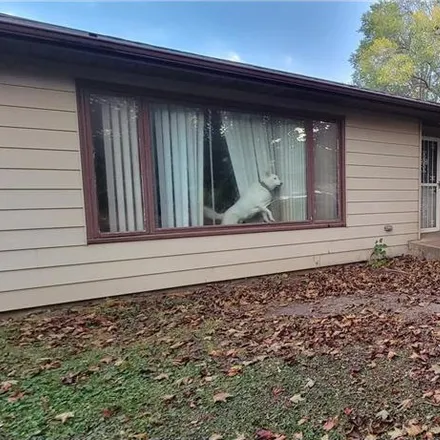 Image 4 - 4812 Lakeview Avenue North, Brooklyn Center, MN 55429, USA - House for sale