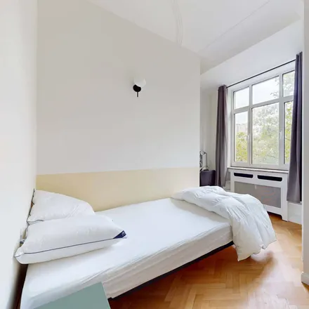 Image 2 - Avenue Louise - Louizalaan, 1050 Brussels, Belgium - Room for rent
