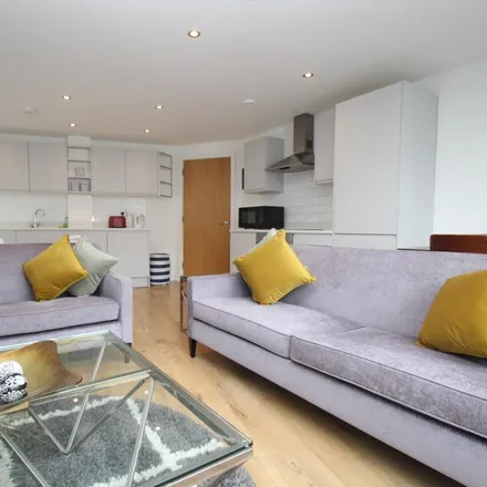 Rent this 2 bed apartment on Mabgate in Leeds, LS9 7DY