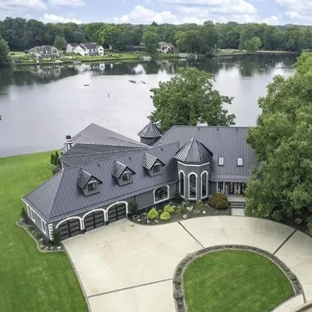Buy this 5 bed house on 477 River Pointe Drive in Elkhart, IN 46514