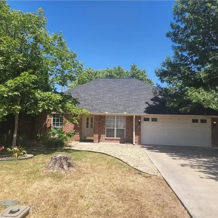 Buy this 3 bed house on 2808 Kneese Drive in Belton, TX 76513