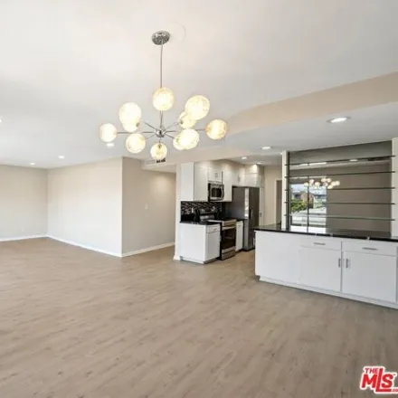 Rent this 3 bed apartment on 819 South Shenandoah Street in Los Angeles, CA 90035