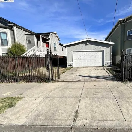 Buy this 4 bed house on 2420 Linden Street in Oakland, CA 94607