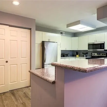 Image 7 - 4724 Post Oak Timber Dr Unit 8/65, Houston, Texas, 77056 - Townhouse for rent