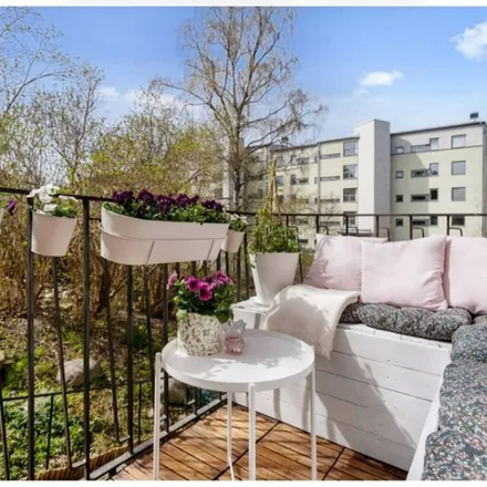 Rent this 2 bed apartment on Blommensbergsvägen 103 in 126 49 Stockholm, Sweden
