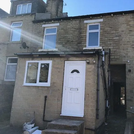 Rent this 2 bed townhouse on Nelson Street in Huddersfield, HD1 3NH
