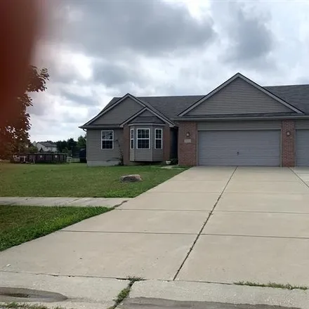 Buy this 3 bed house on 2162 Horseshoe Drive in Genesee County, MI 48423