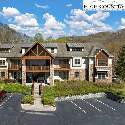 Buy this 3 bed condo on 1659 Balm Highway in Balm, Avery County