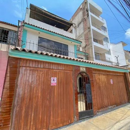 Image 2 - Calle Ayabaca, Santiago de Surco, Lima Metropolitan Area 15029, Peru - House for sale