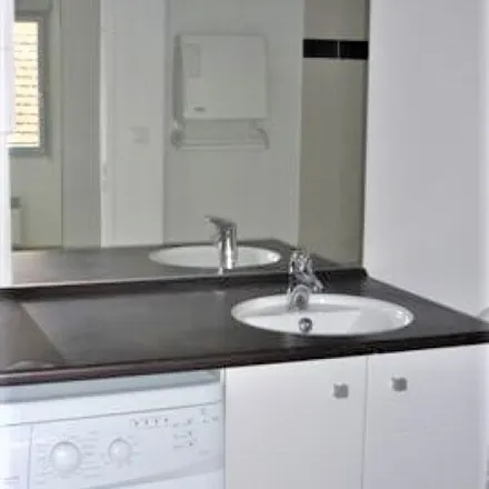 Rent this 2 bed apartment on 147 Chemin de Nicol in 31200 Toulouse, France