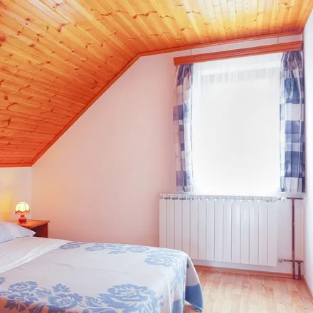 Rent this 2 bed apartment on 47246 Smoljanac