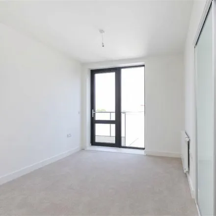 Image 9 - Goodway Gardens, Blair Street, London, E14 0JL, United Kingdom - Apartment for rent