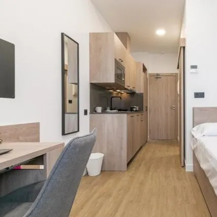 Rent this 4 bed room on Residencia de estudiantes "micampus" in Calle de Sinesio Delgado, 13