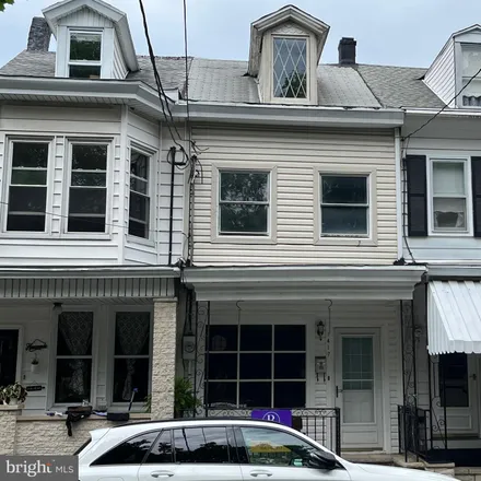 Buy this 3 bed townhouse on 1415 East Market Street in Mahanoy City, Schuylkill County