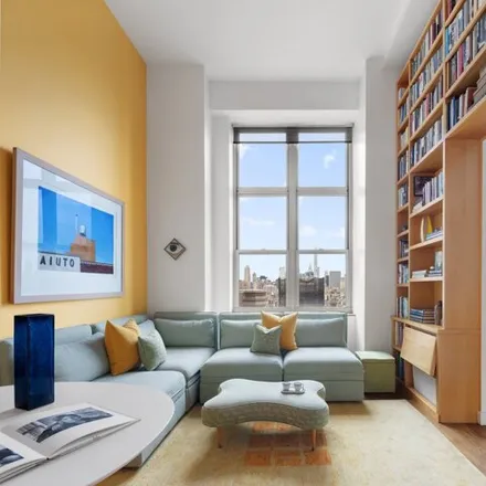 Image 5 - Park Avenue Court, East 87th Street, New York, NY 10128, USA - Condo for sale