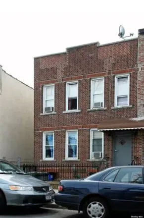 Buy this 7 bed house on 1830 Gleason Avenue in New York, NY 10472
