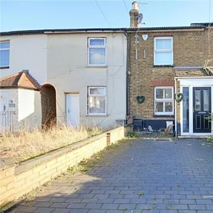 Buy this 3 bed townhouse on Mandeville Road in Freezywater, London
